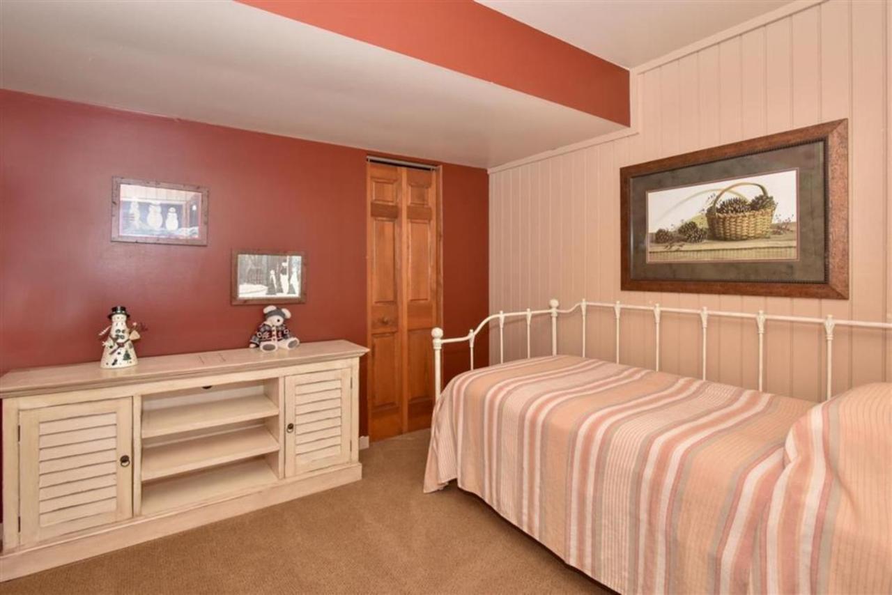 Seven Springs Resort Properties Champion Экстерьер фото
